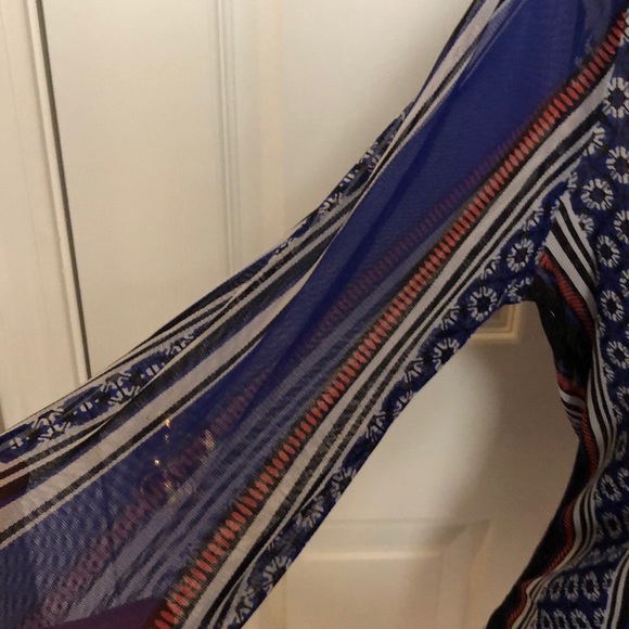 NWT 2piece bright blue cammie w/stretchy over lay - Picture 2 of 4